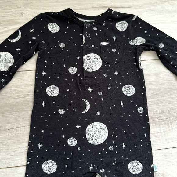 OG Posh Peanut Riley One Piece, black moons, bamboo pajama - Picture 4 of 6